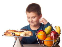 niño ante comida niño ante comida